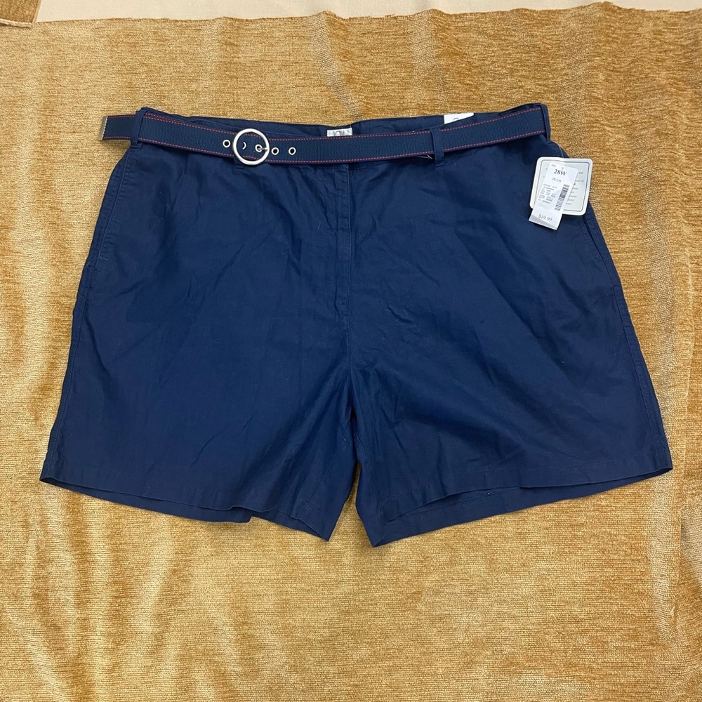 Fashion Bug ladies size 28W navy blue, cotton blend, belted shorts.